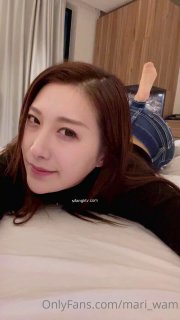 V888AV❤️【露出大神回归】全裸马路勾引单车小哥_下体全裸在商店购物_一次看够😁一区二区三区